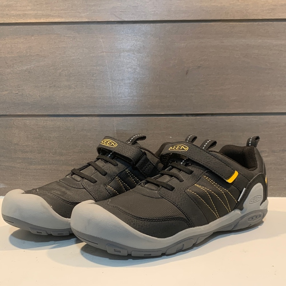 Keen Womens Workwear Sneaker Black Gray Size 6 Non-Marking Washable